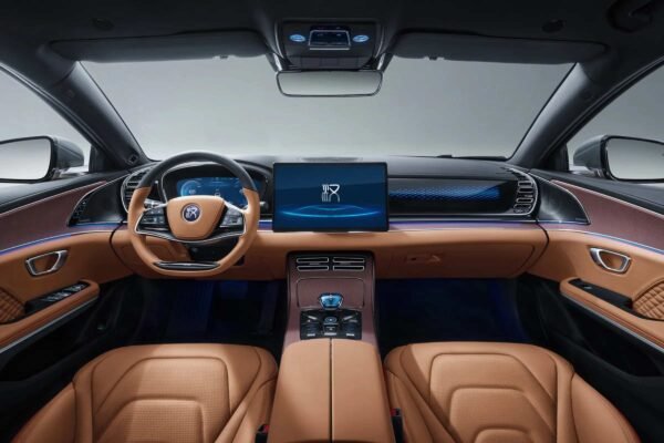 BYD 2025 Han DMI Intelligent Driving Edition - Image 6