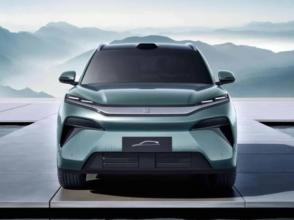 BYD 2025 Tang LDM Intelligent Driving Edition - Image 3