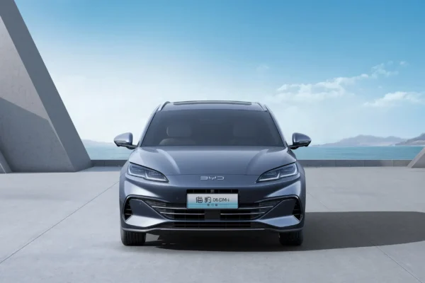 BYD 2025 Seal 06 DM-i Travel Edition - Image 4