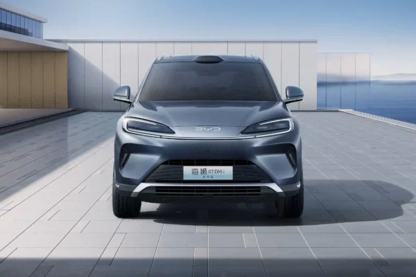 BYD Sealion 07 DM-i 2025 New Energy - Image 2