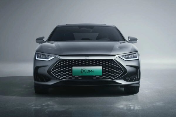 BYD 2025 Han DMI Intelligent Driving Edition - Image 2