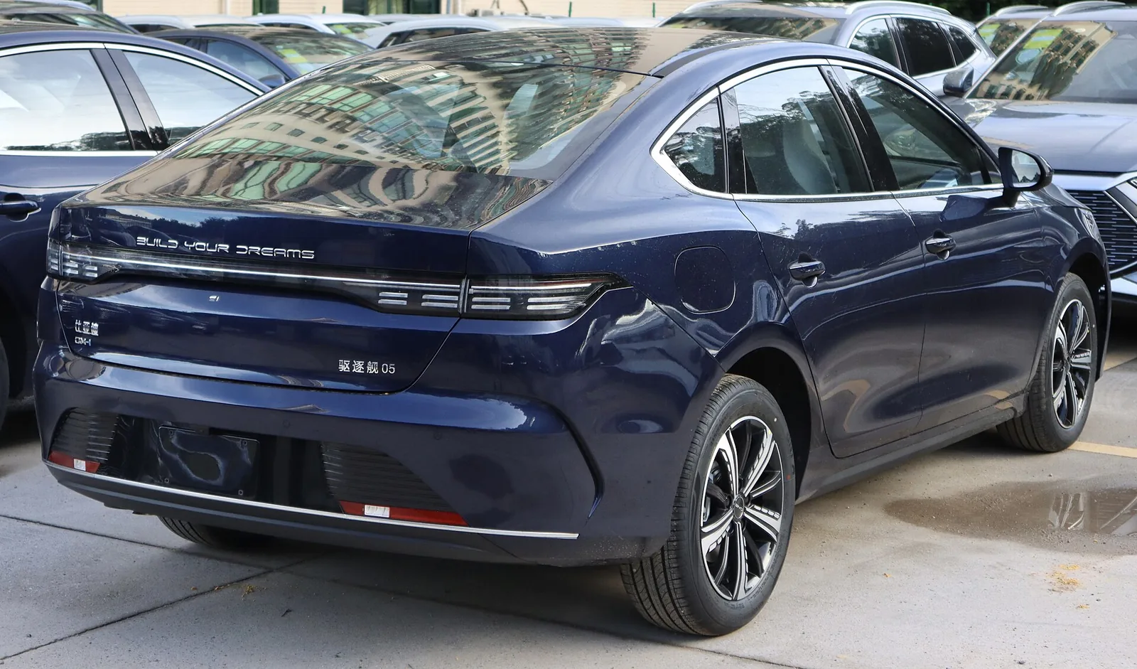 Rear view of the BYD Destroyer 05