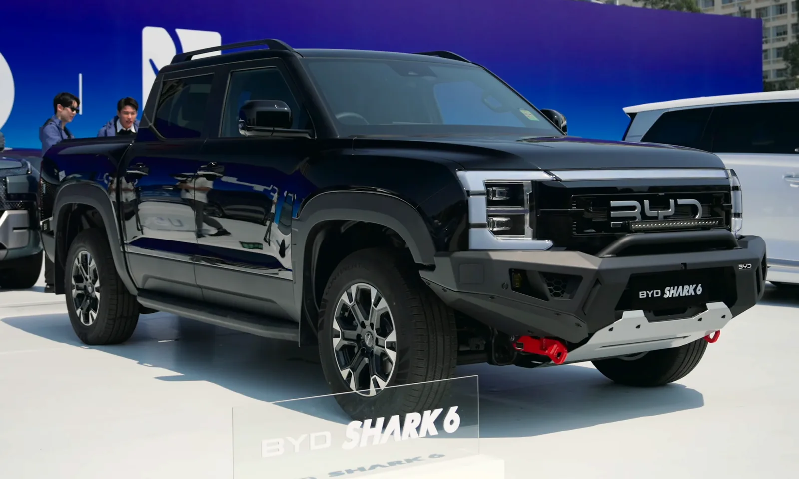 BYD Shark 6 with accessories