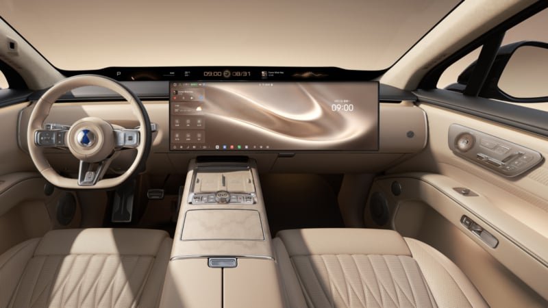 Revelado na China o interior do SUV BYD Denza N8: autonomia de 1 003 km, ecrã de 30 polegadas