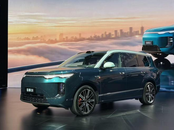 BYD Sealion 08 é lançado na China: bateria Blade de segunda geração nos modelos PHEV e EV