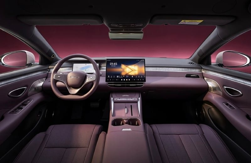 BYD Unveils Second-Gen Seal 07 Interior with 20-Speaker Devialet Audio
