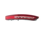 Luz de parachoques trasero derecho estilo actualizado BYD BAO 5 sobre fondo blanco