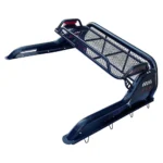 Beyaz arka plan üzerinde ön görünüm, file sepetli BYD Shark 6 spor bar