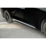 Gloss black MC side skirt installed along the Denza D9 sill